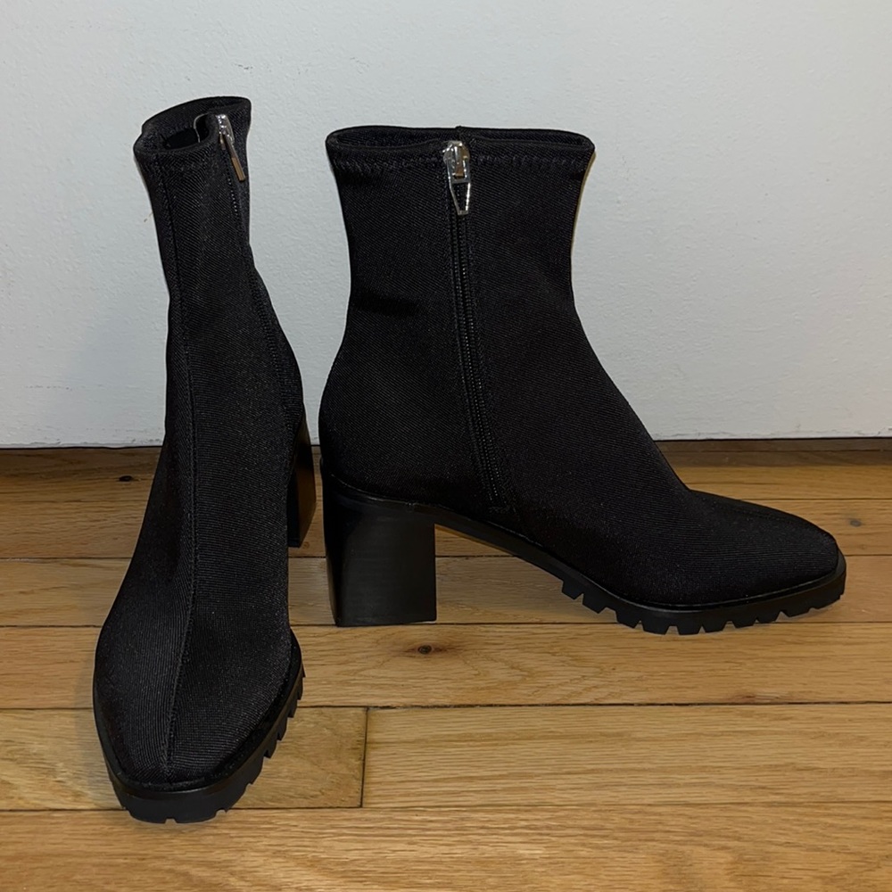 Dolce Vita Izora Black Fabric Booties